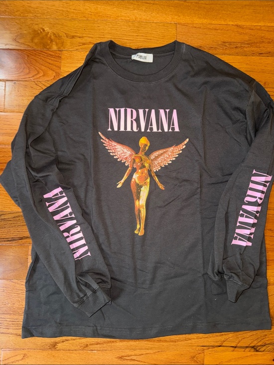 Tops - Nirvana LS graphic tee, size L never worn